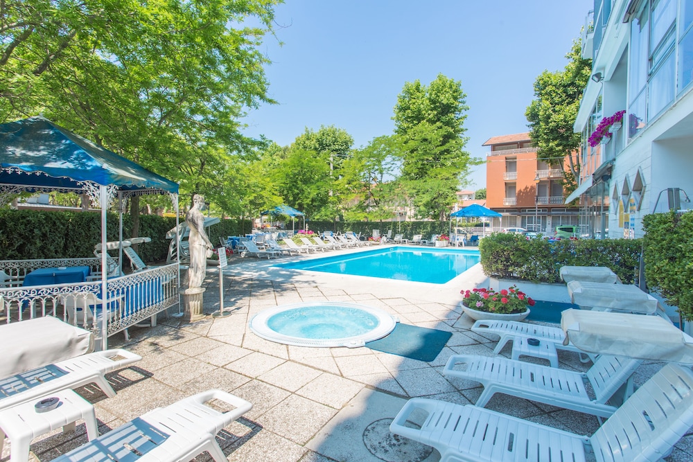 Hotel Gioiello 25/28