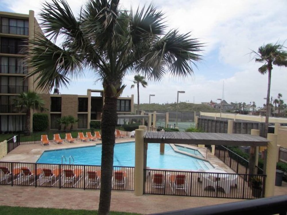 Sea Vista by South Padre Condo Rentals 44/50