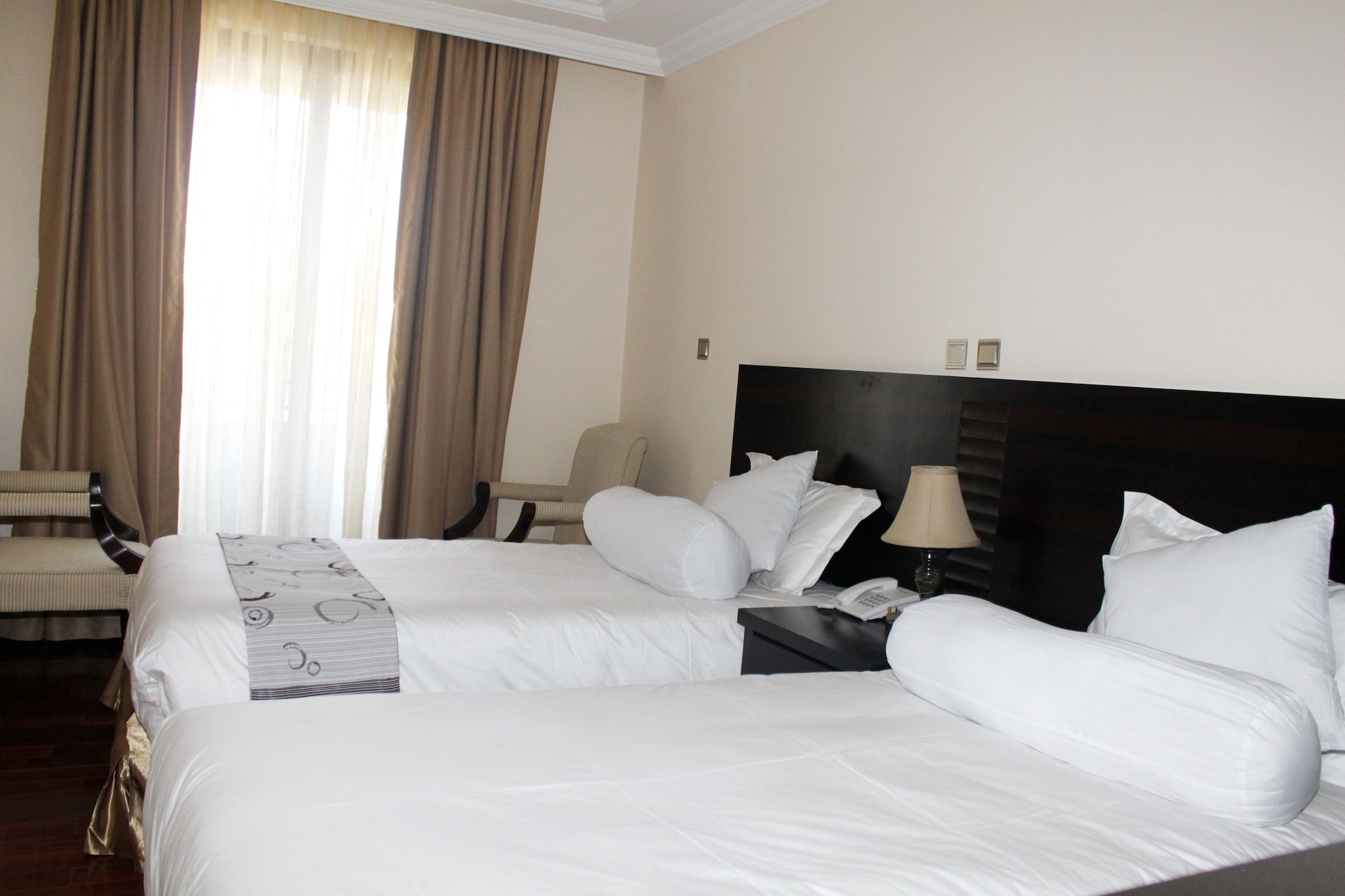 DELUXE, TWIN BEDS, CITY VIEW, TERRACE