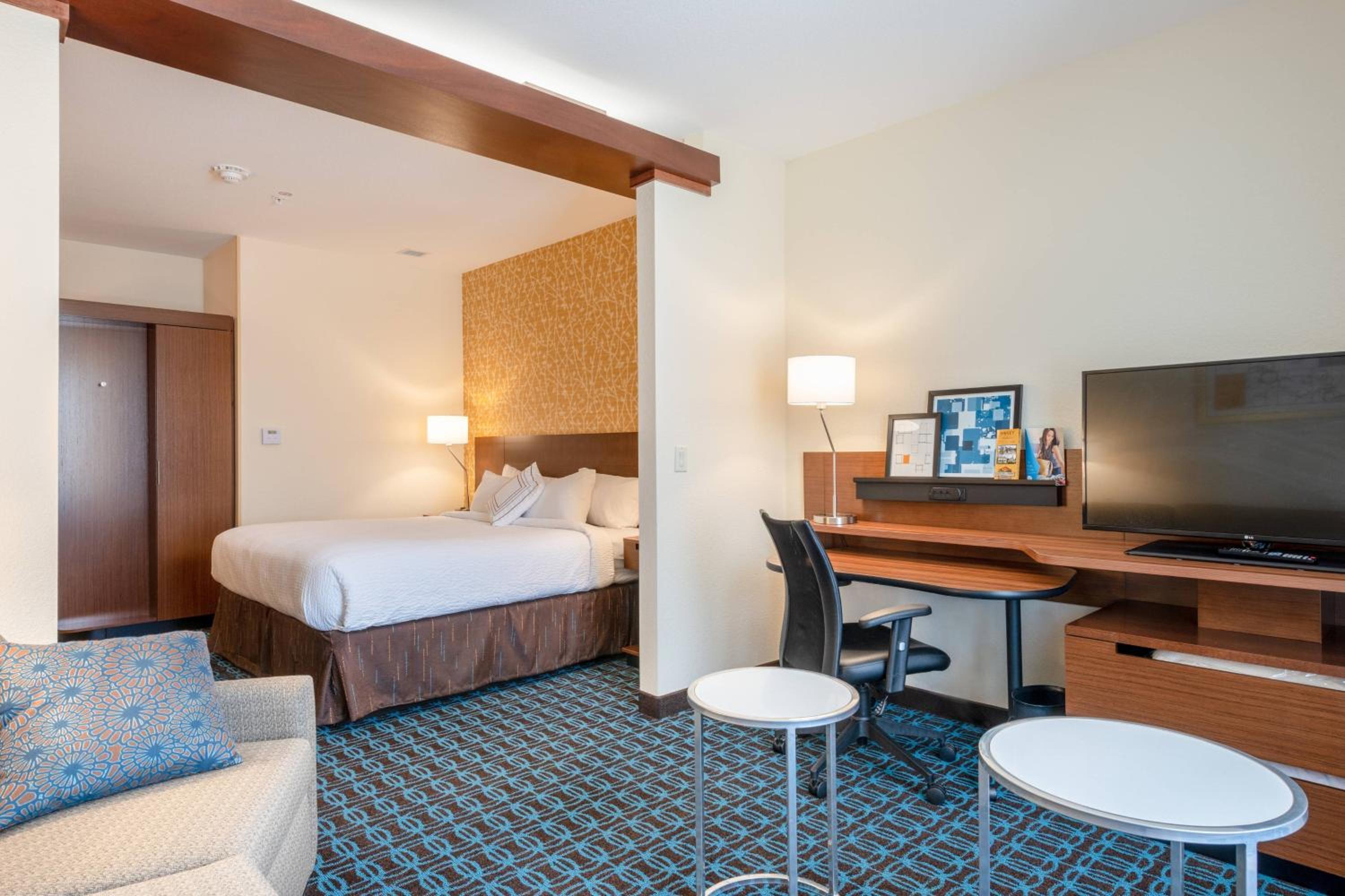 1 Bedroom, Suite, Sofa