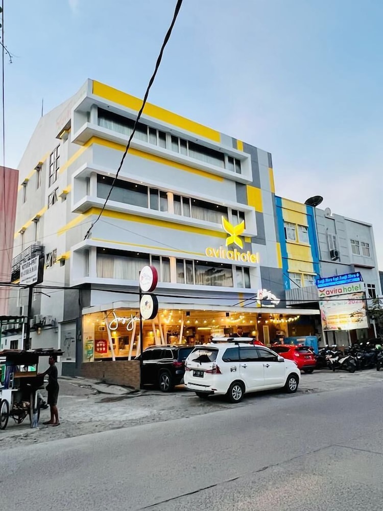 Avira Hotel 62/66