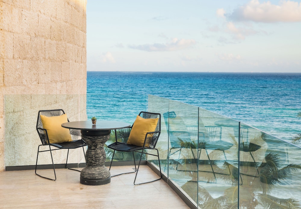 Hyatt Centric Playa del Carmen 45/50