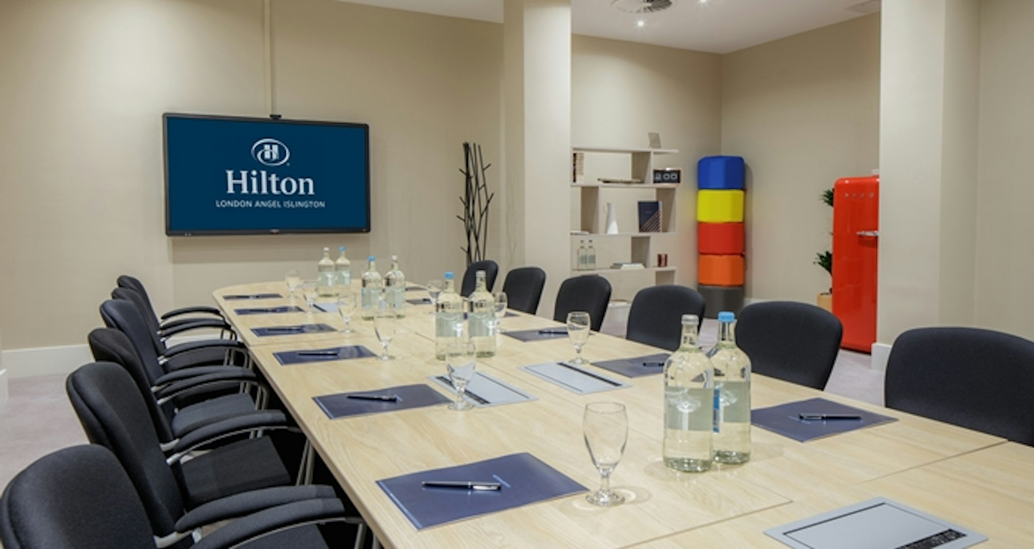 Hilton London Angel Islington 40/50