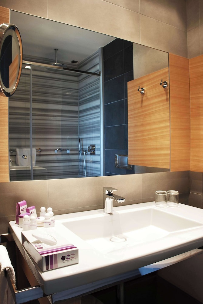 Point Hotel Barbaros 61/62