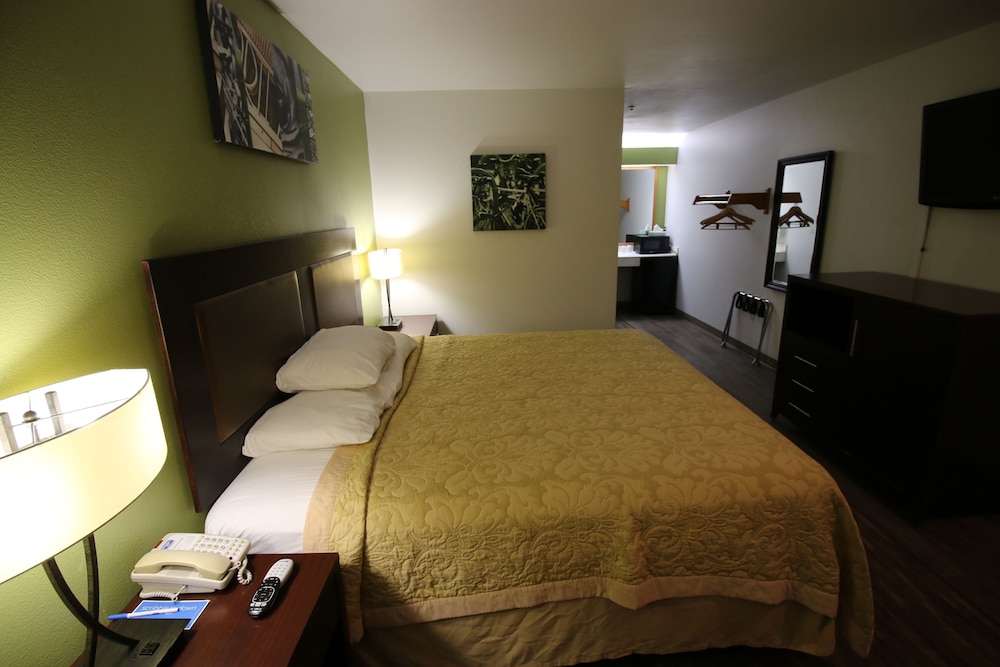 Rodeway Inn Rice Hill 14/24
