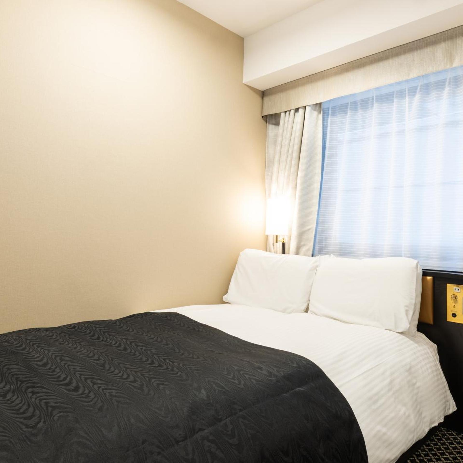 Room, Semi Double Bed