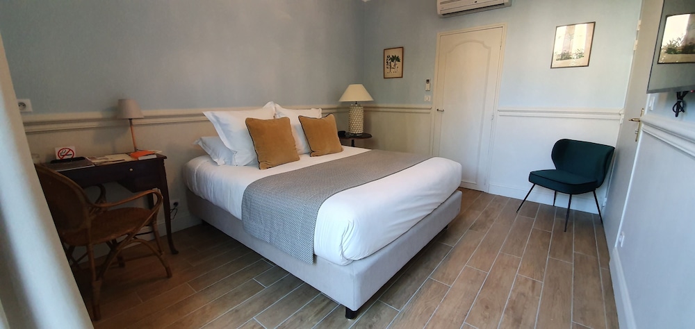 Grand Hotel Henri 3/43