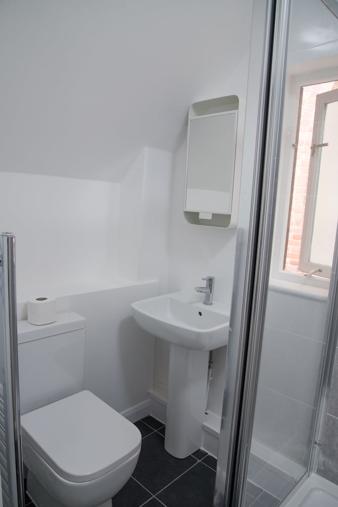 TLK Apartments and Hotel 42/50
