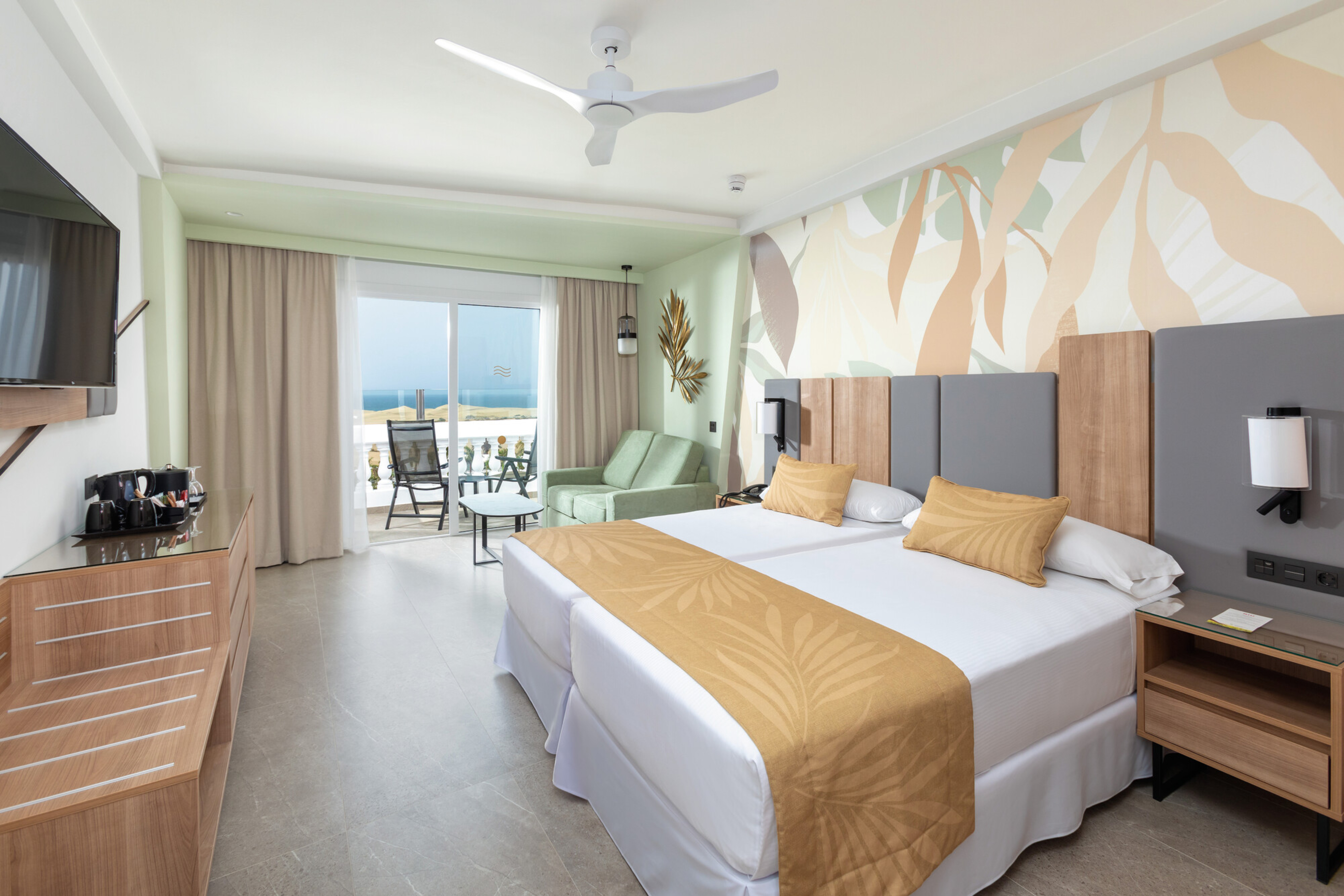 Room, Double or Twin Bed, Sea View