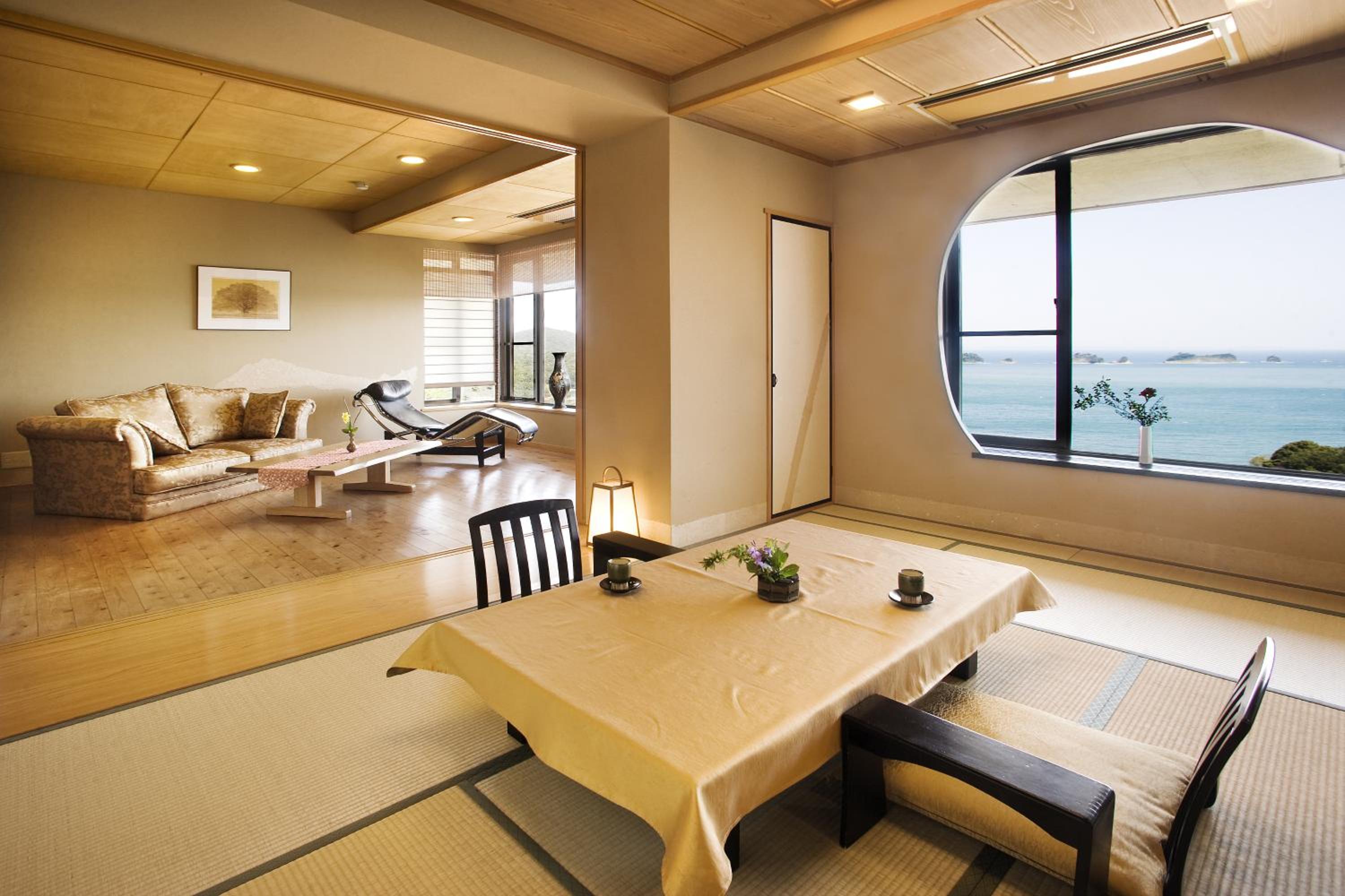 Suite, Outdoor Bath