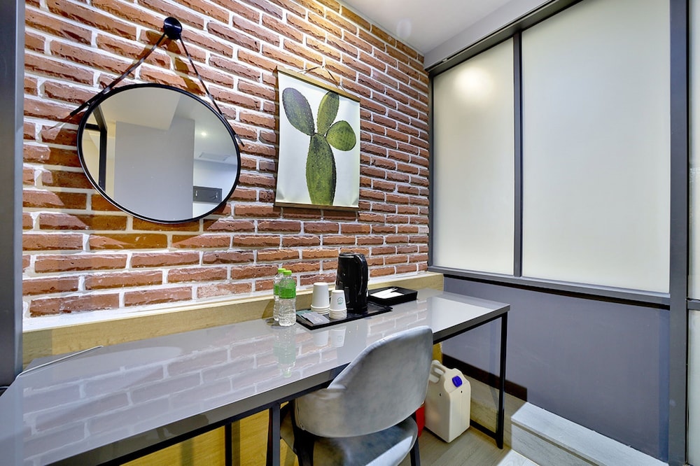 Seomyeon Hound Hotel 1St Street 53/54