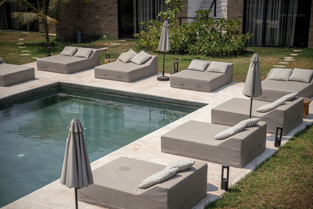 Bora Boutique 40/50