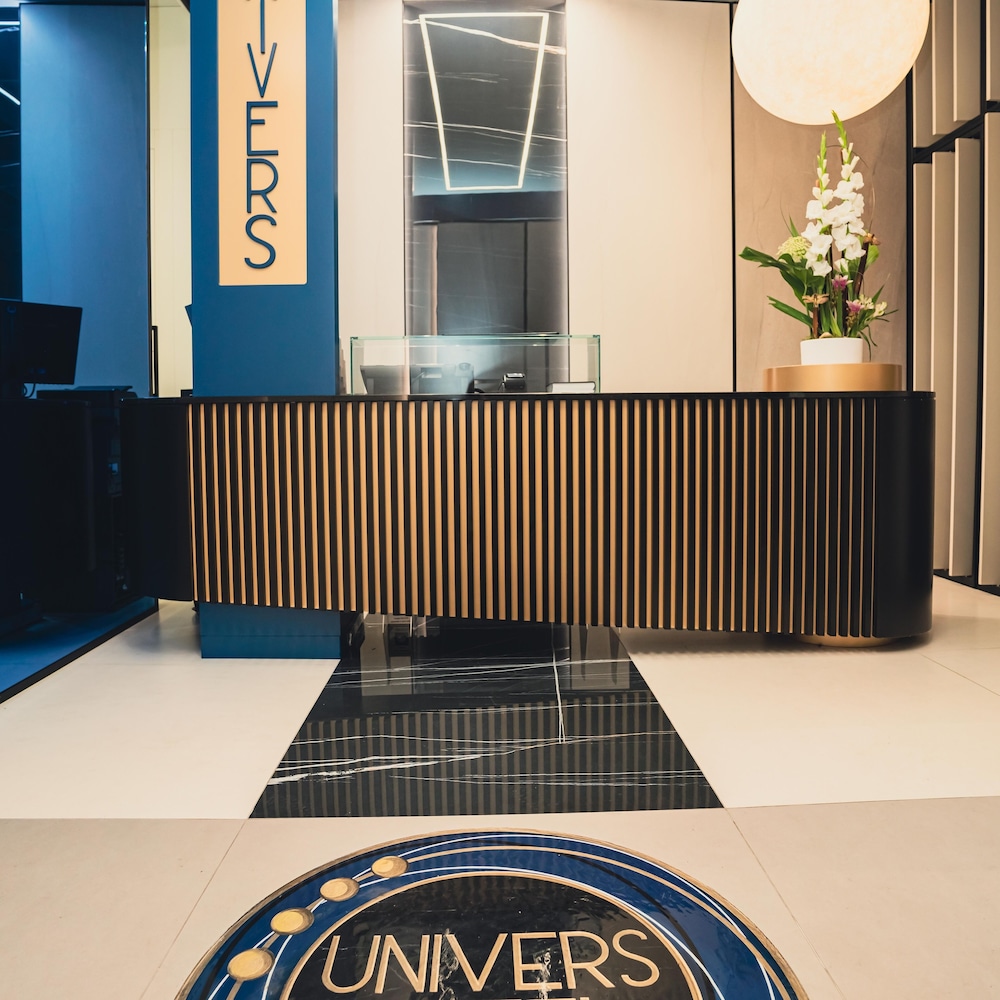 Hotel Univers 39/50