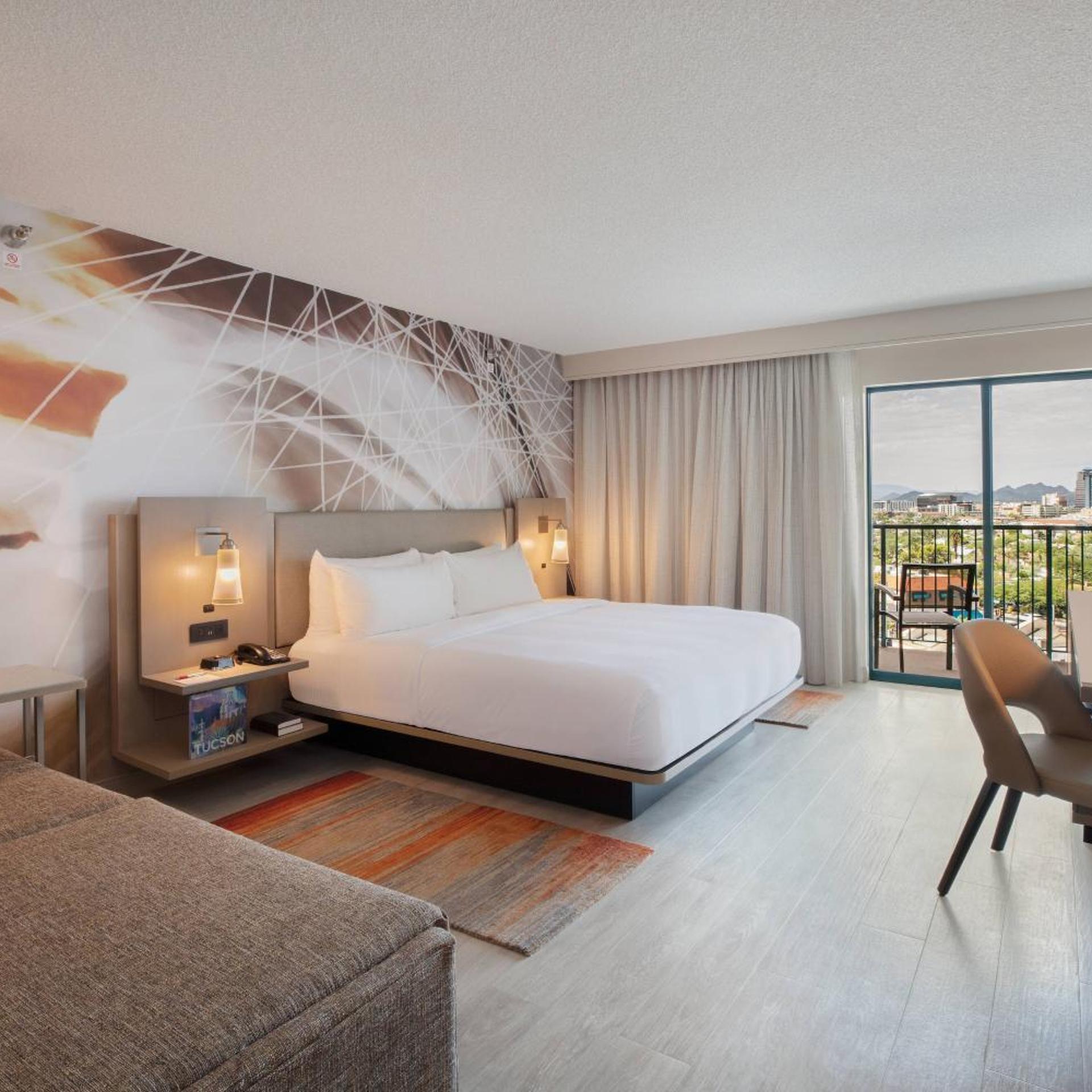 Room, King Bed, Sofa, Concierge Level