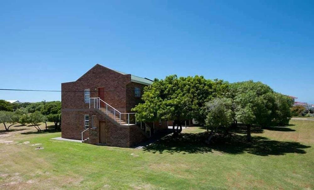Muir Holiday Apartments 39/48