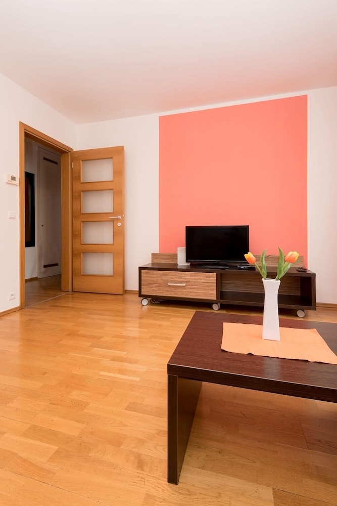 Aparthotel Angel 26/40