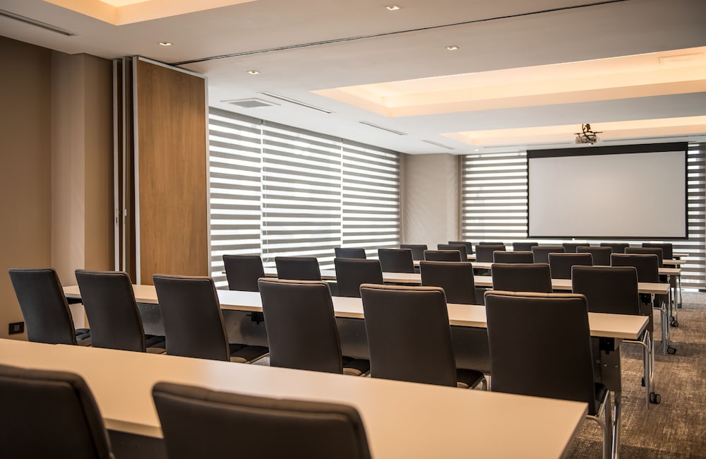 AC HOTEL BY MARRIOTT GUATEMALA CITY 42/45