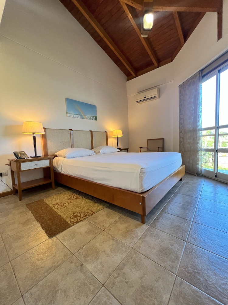 Maitei Posadas Hotel & Resort 25/50