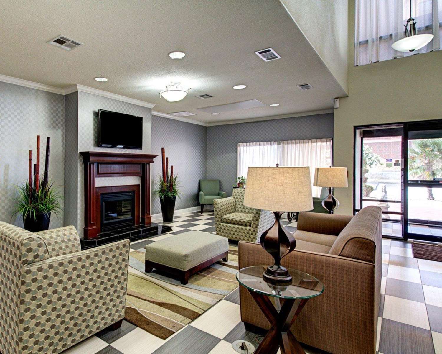 Comfort Inn Corsicana East 28/50