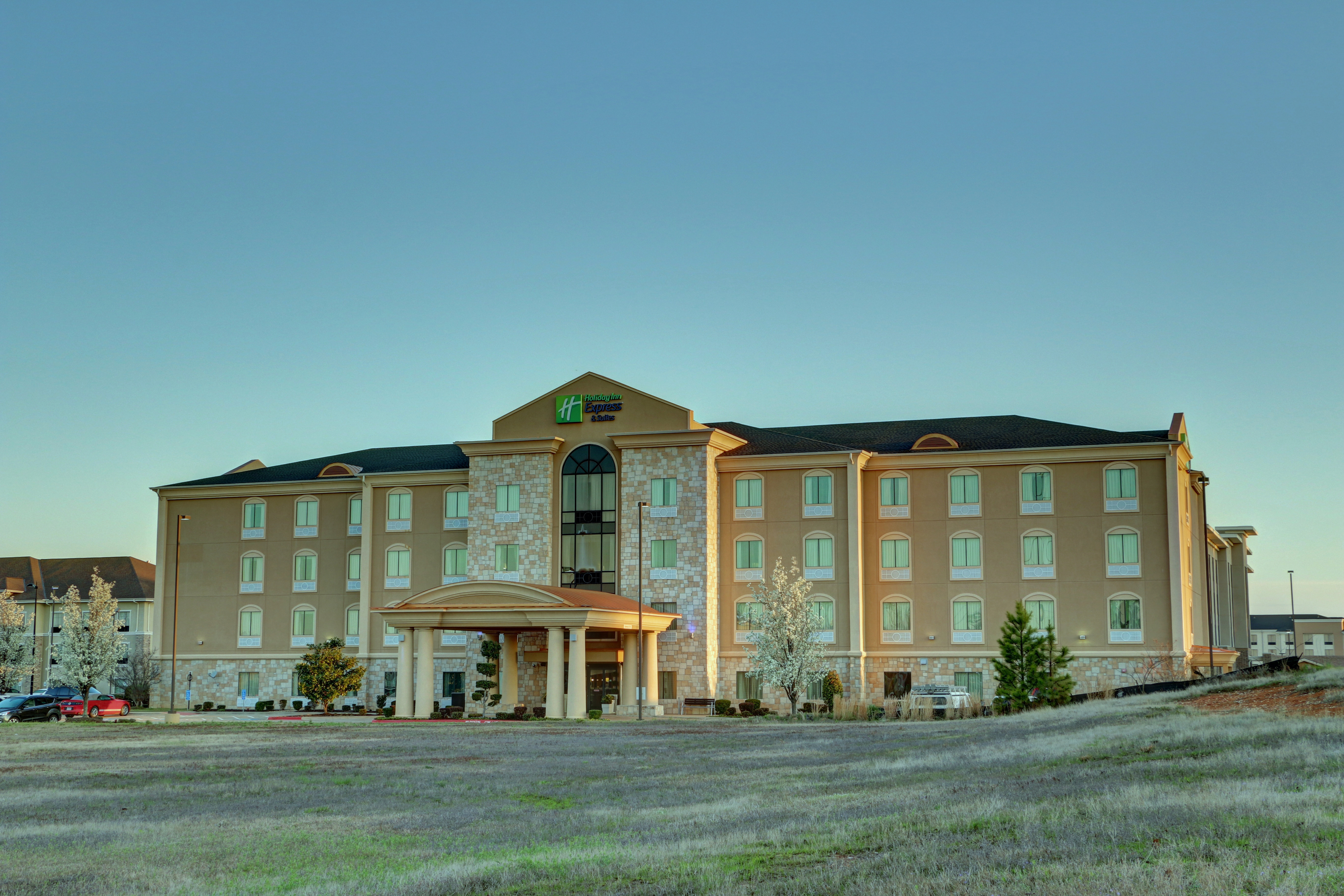 Holiday Inn Express Hotel & Suites Texarkana East 2/54