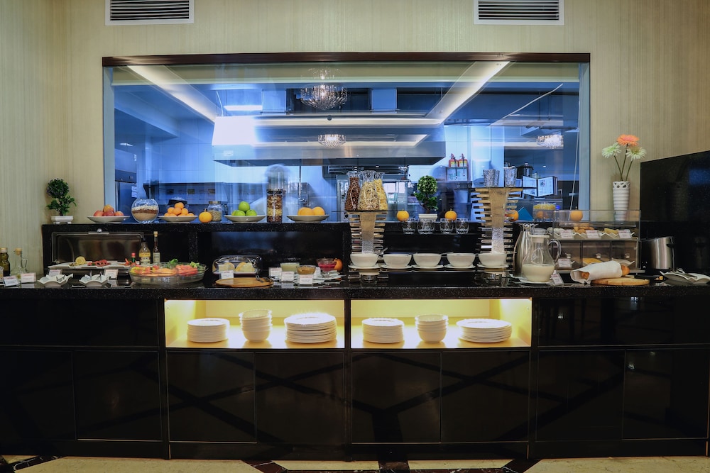 City Hotel Bishkek 55/68