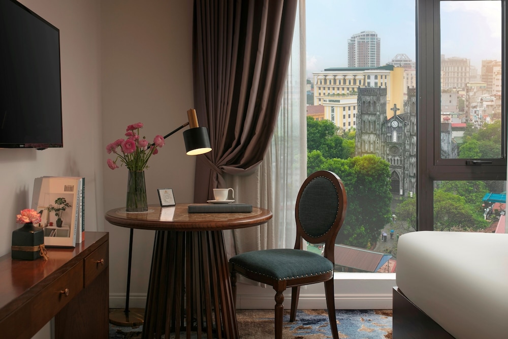The Oriental Jade Hotel Hanoi 30/50