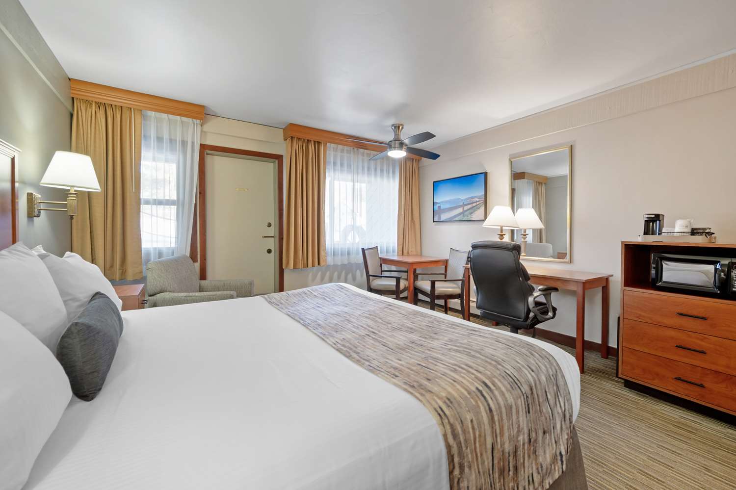 Room, King Bed, Accessible
