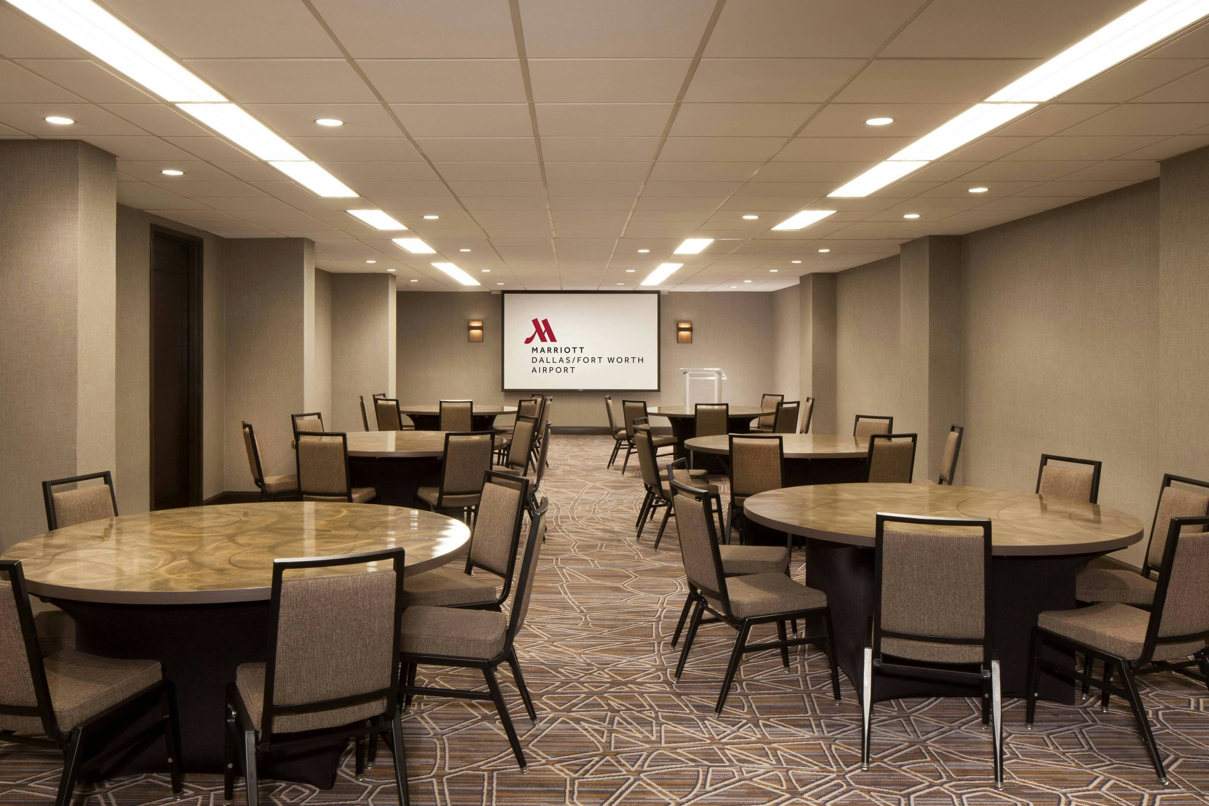 Dallas Fort Worth Airport Marriott 54/60