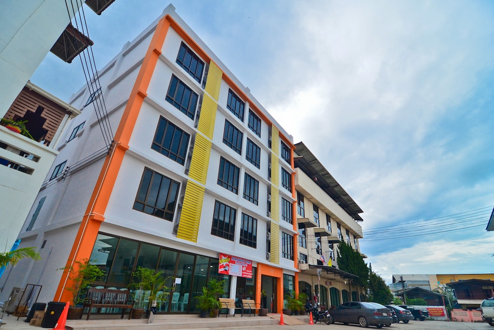 Sabuy Best Hotel Phayao 4/43