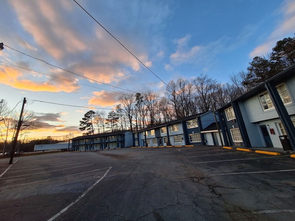 Budget Inn Roxboro 27/32