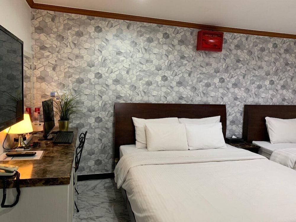 Hotel New World 11/49