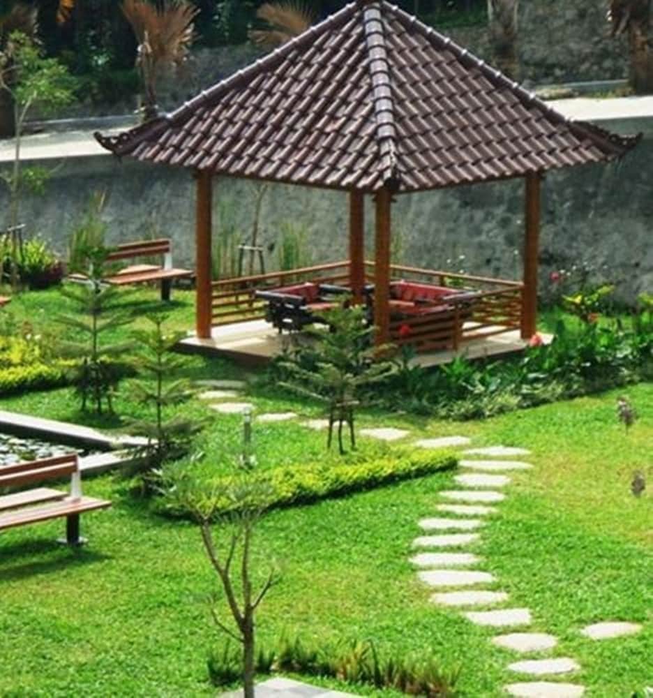 Hotel Cianjur Cipanas (Ex Ayola Hoci Cipanas) 4/17