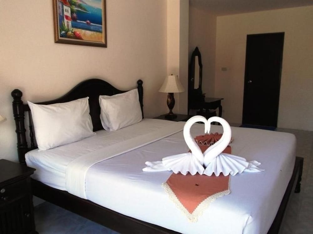 Panupong Hotel 11/22