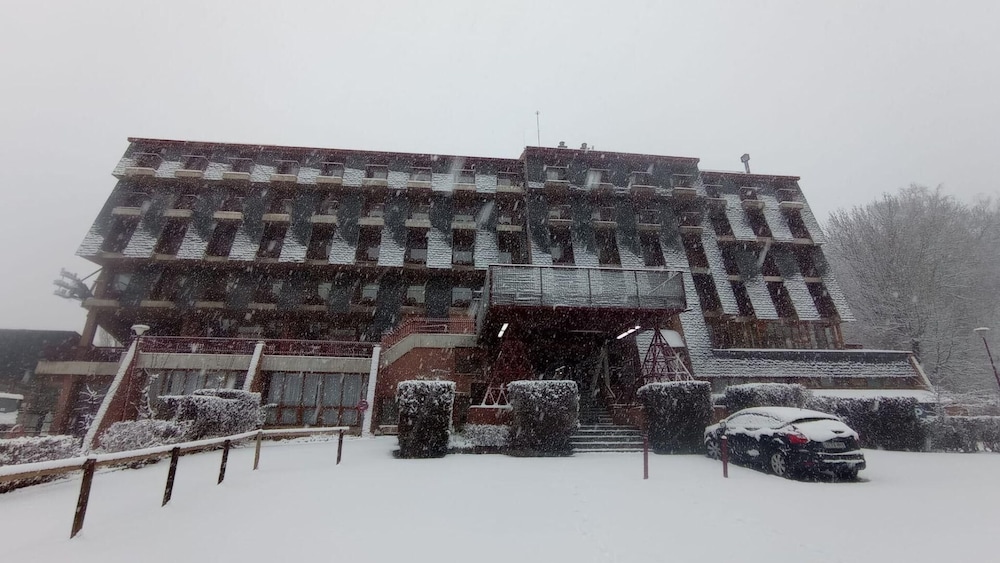 Evenia Monte Alba Hotel in CERLER