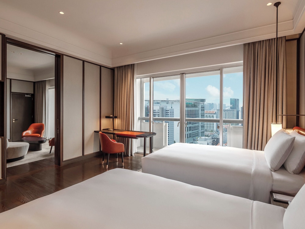 FAIRMONT GOLD, AMBASSADOR, SUITE, 2 DOUBLE BEDS, 2 BALCONIES, LOUNGE ACCESS