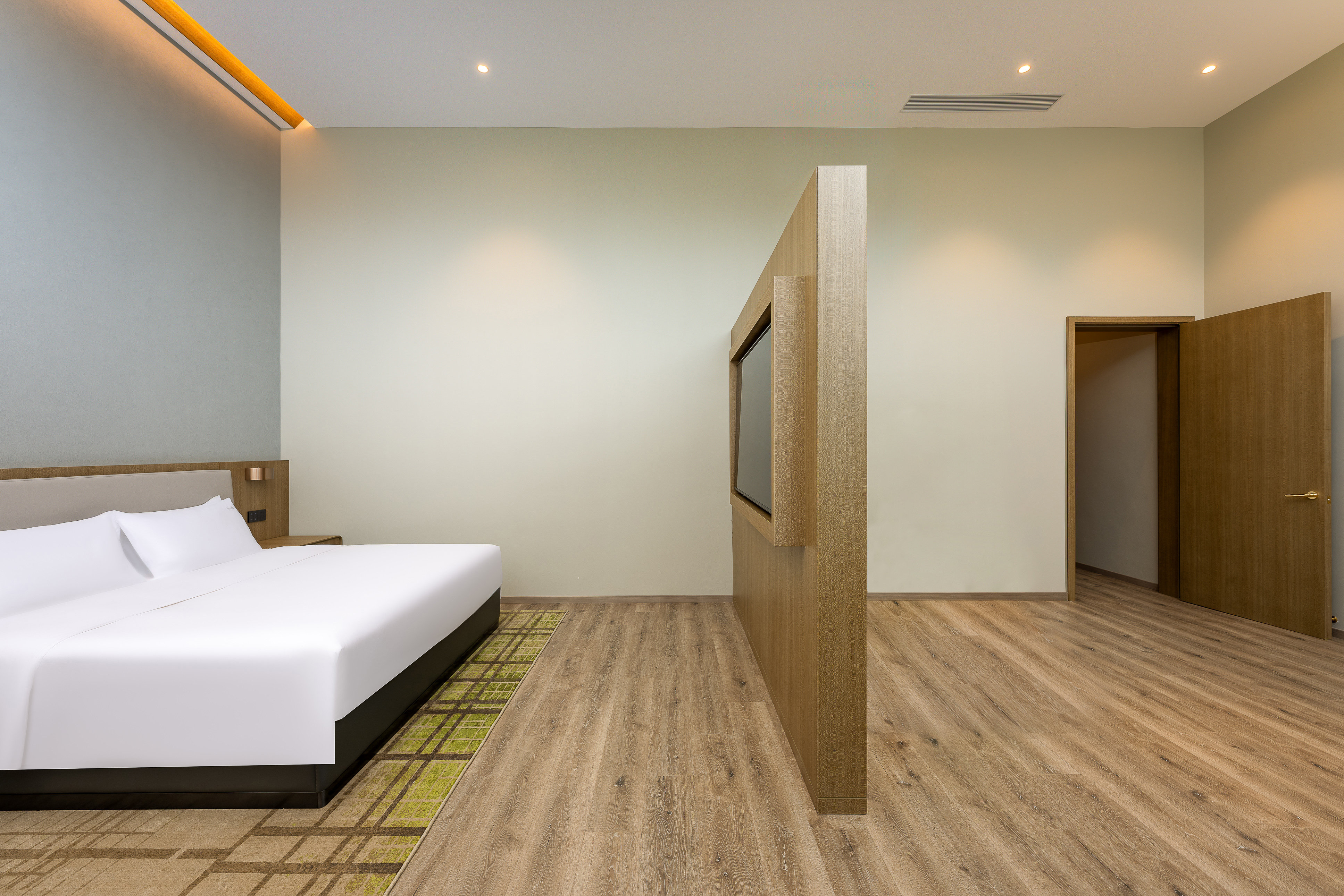 Holiday Inn Jiuhua Mountain Hot Spring Hotel 14/50