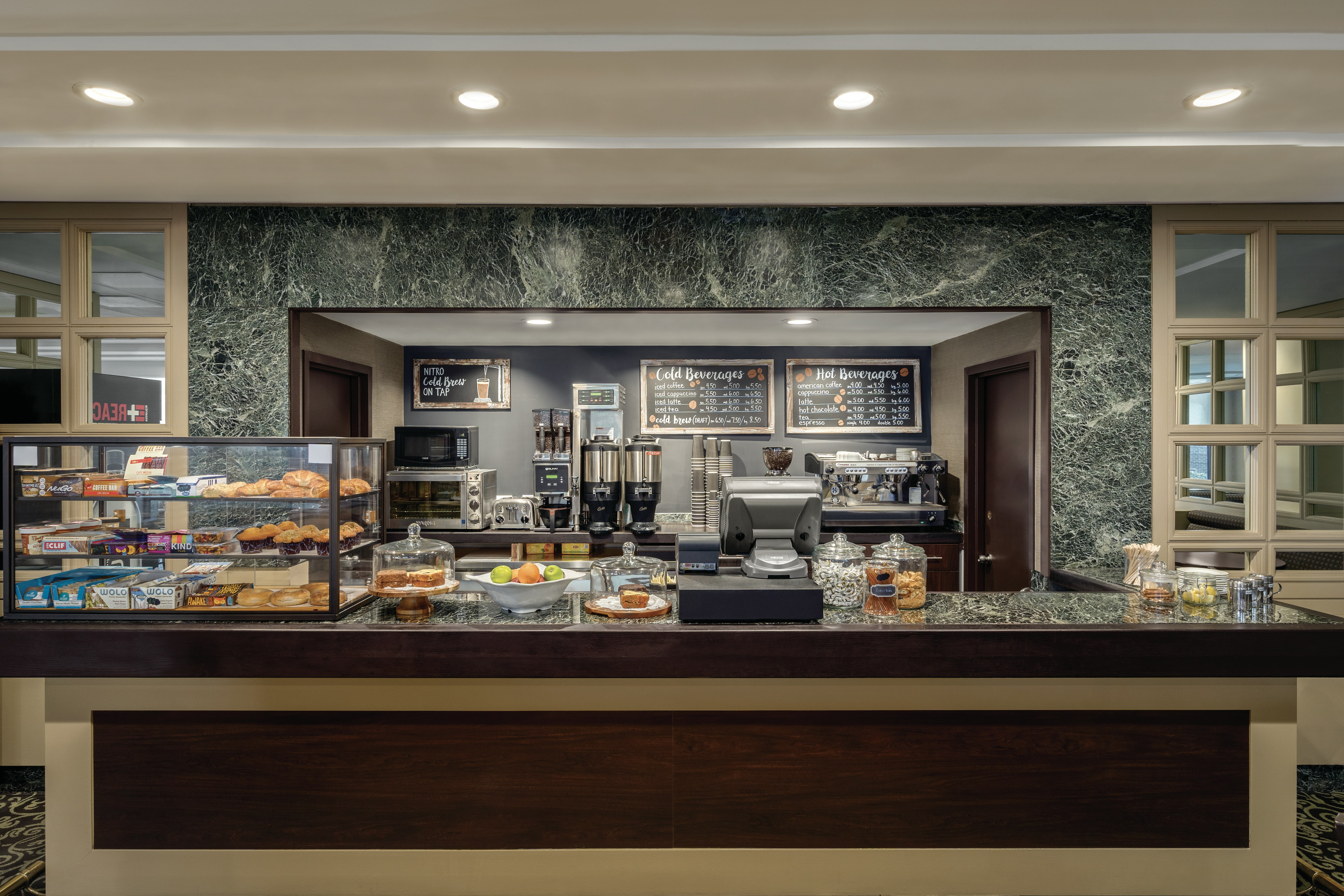 DoubleTree by Hilton New York LaGuardia Airport 4/54