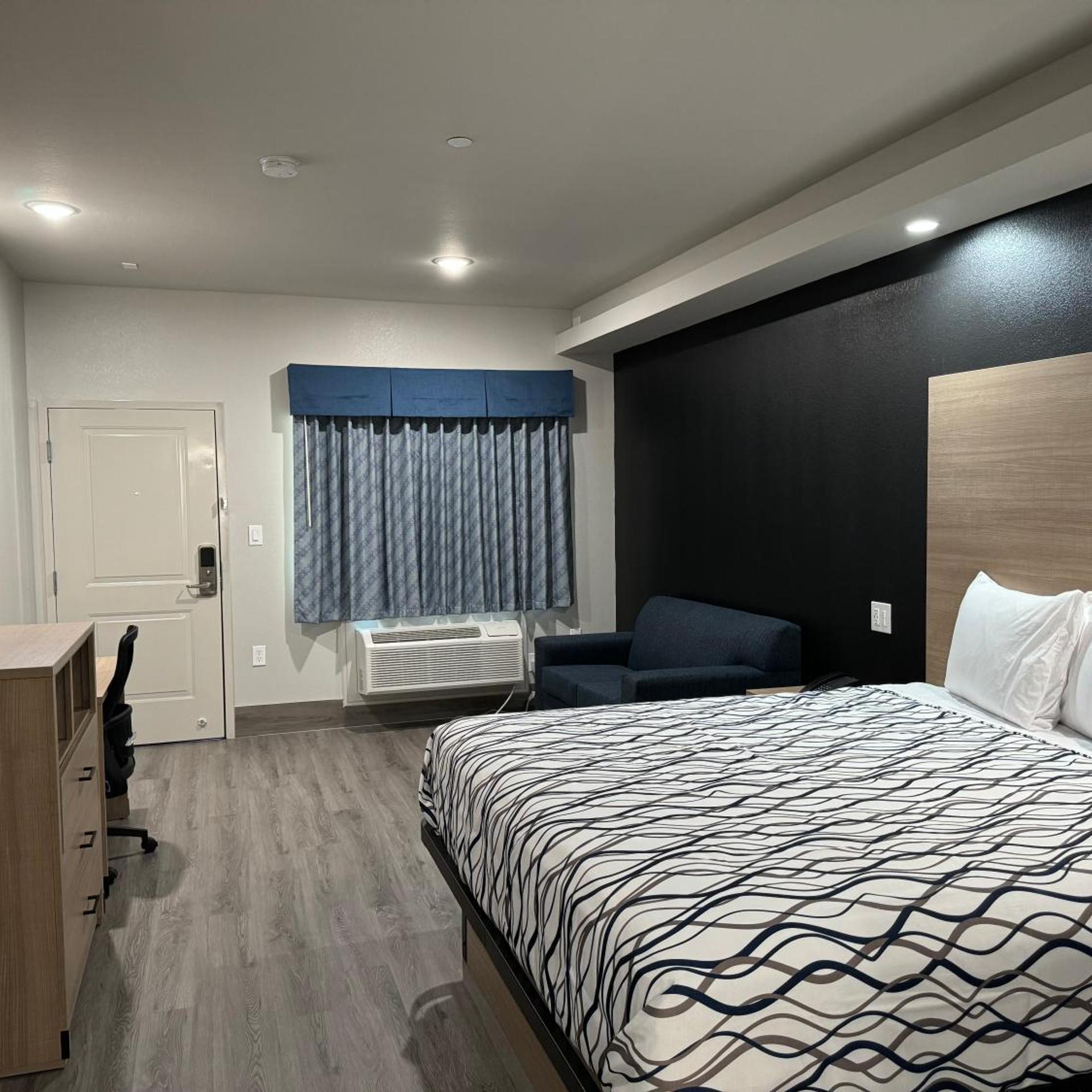 Crystal Inn Gessner- Near Sam Houston Racepark 5/17
