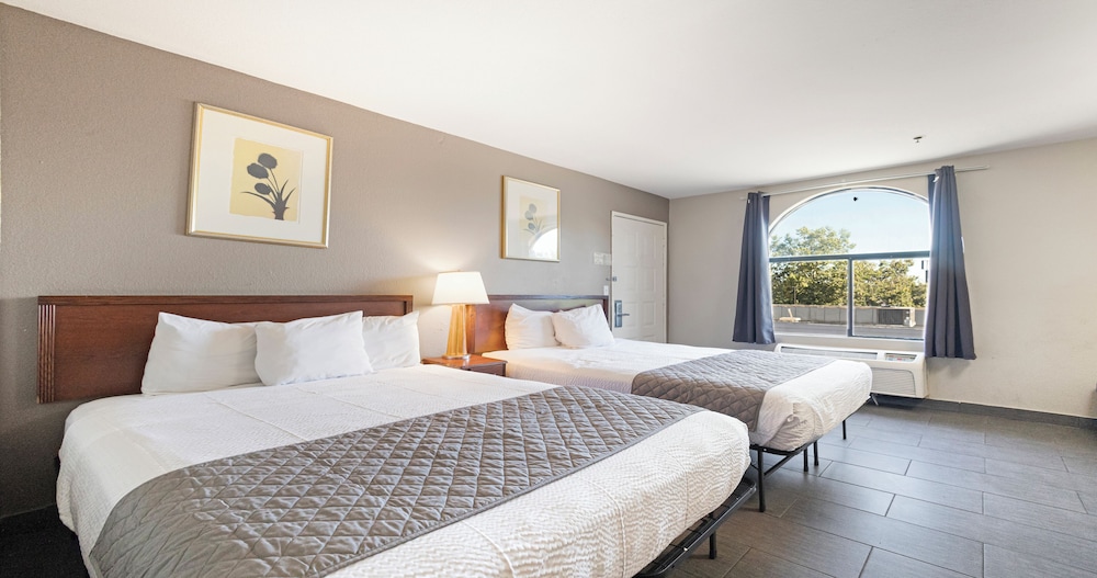 Budget Inn and Suites Stockton 20/55