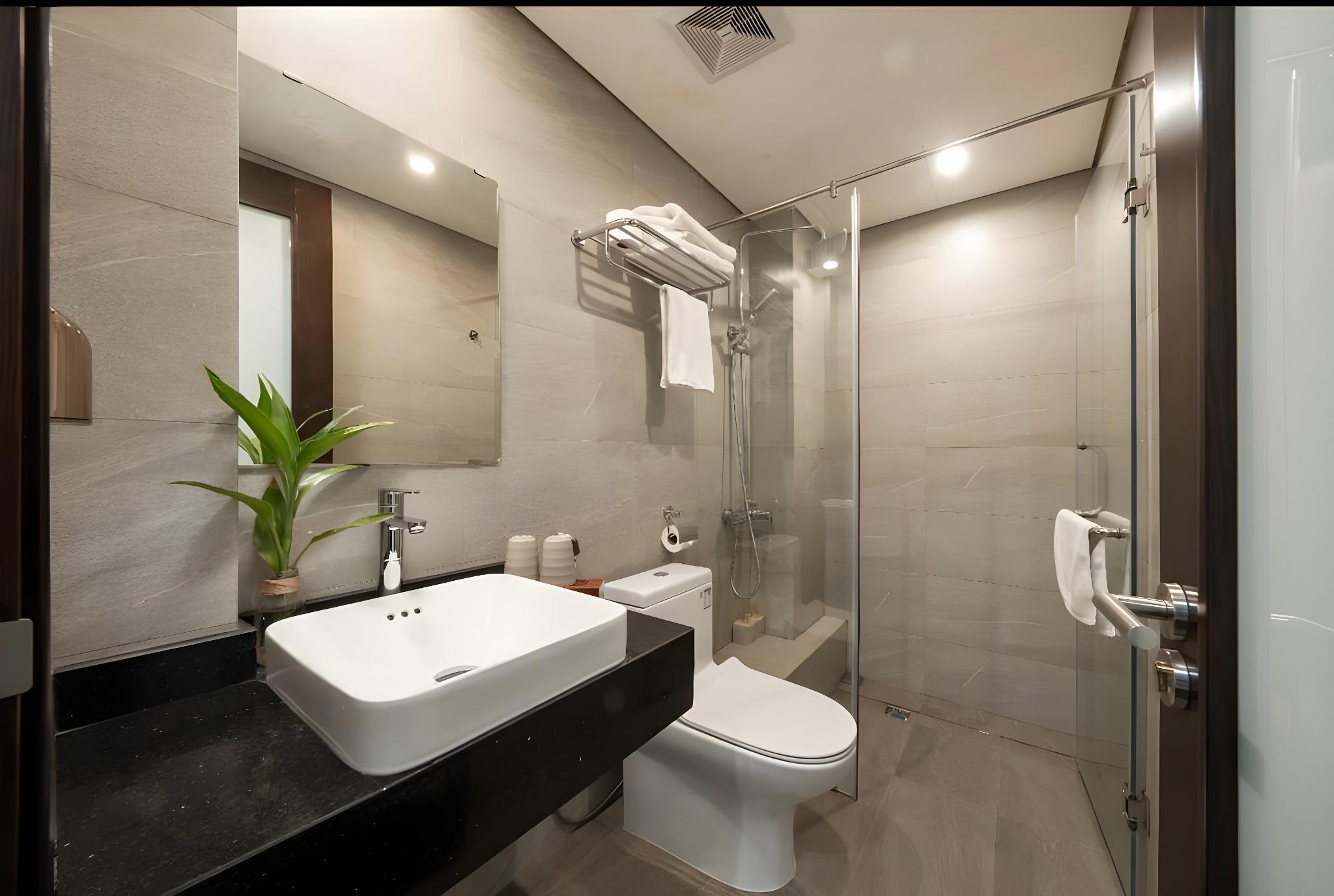 Room, Double or Twin Bed, No Window