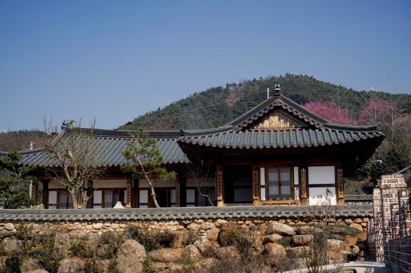 Peepul Hanok Stay 3/28