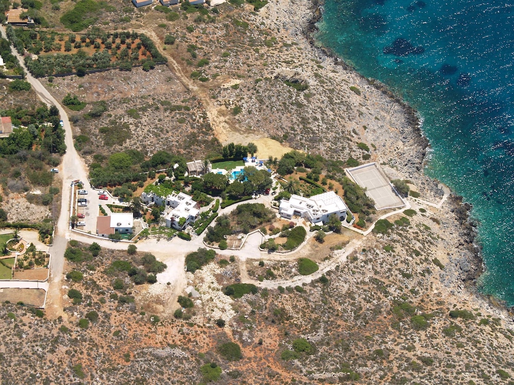 Alianthos Suites 36/50