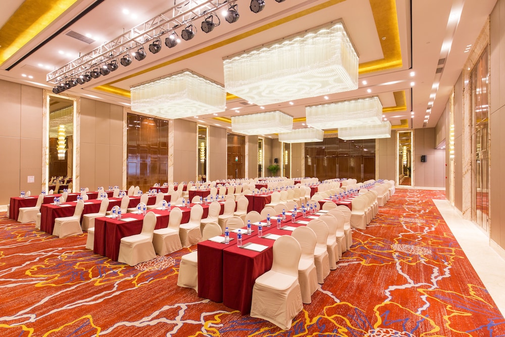 Wanyue Grand Skylight Hotel Shenzhen 43/50