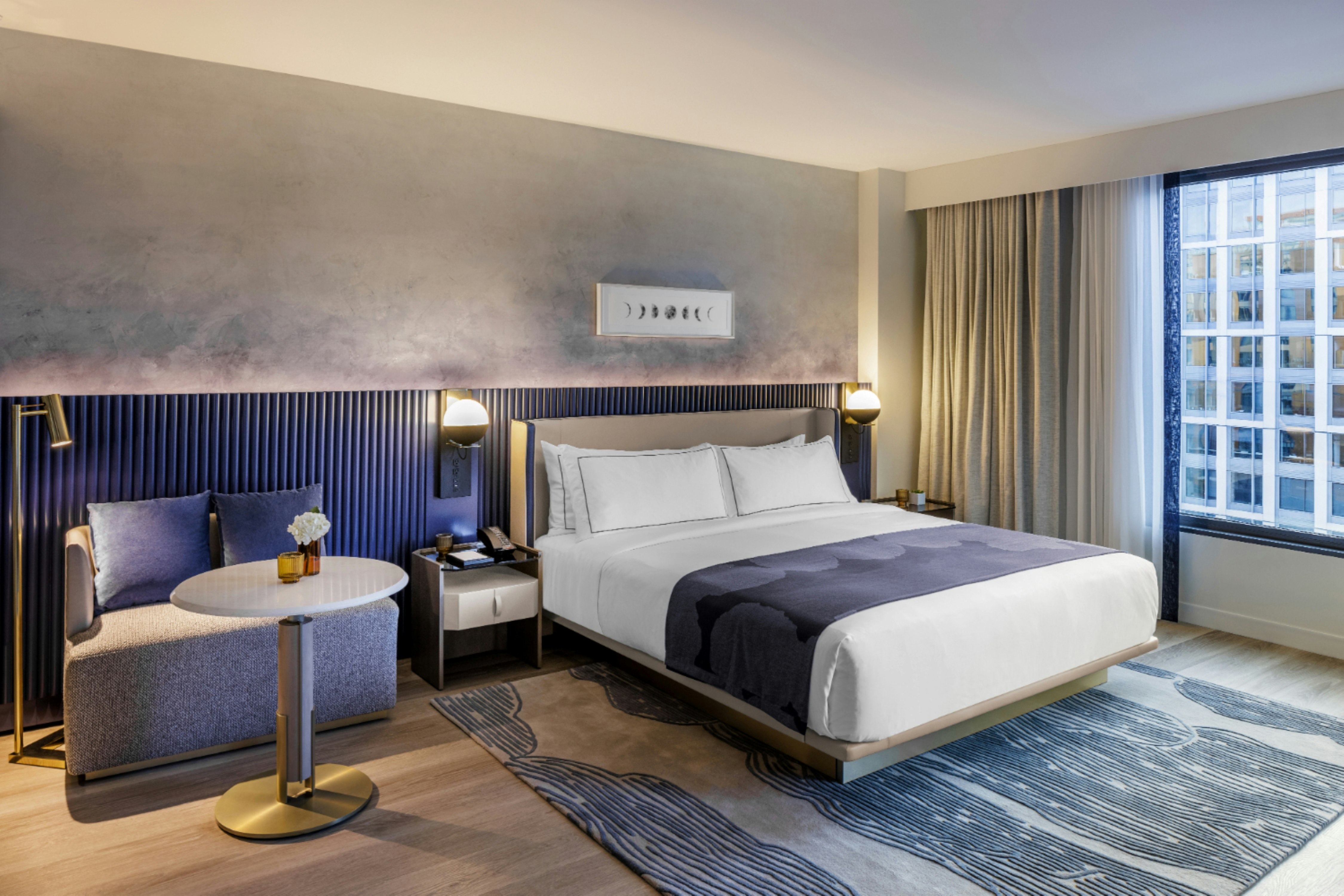 PREMIUM, KING BED, ACCESSIBLE
