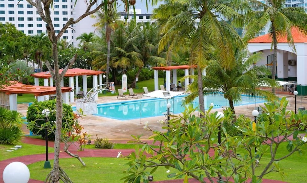 Garden Villa Hotel 53/60