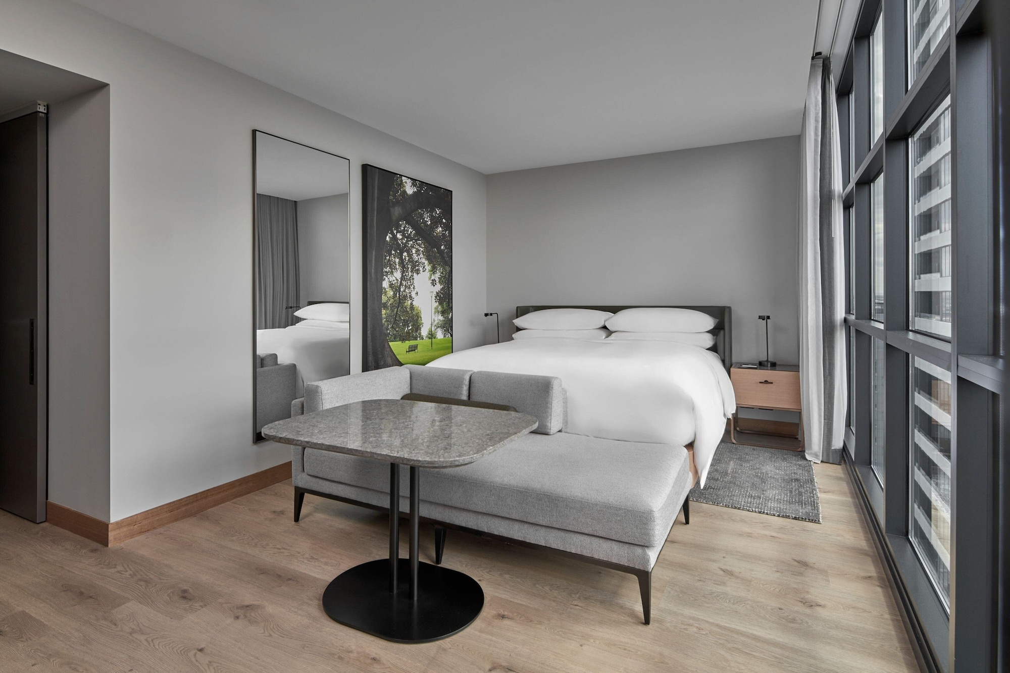 Deluxe, King Bed