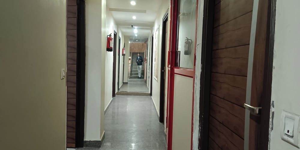 Hotel The RTS, New Delhi 29/50