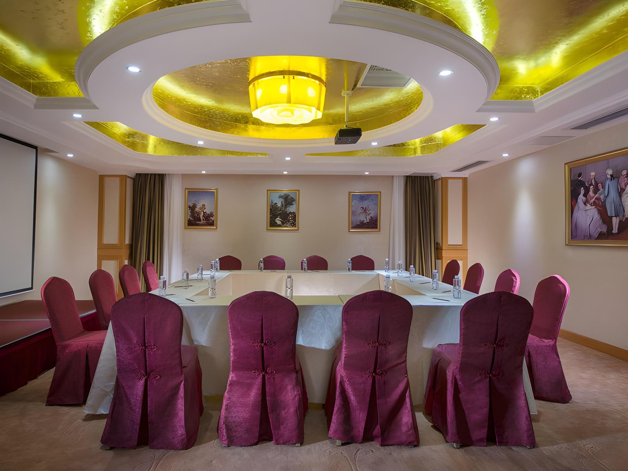 Vienna Hotel (Changlong Dashi River Garden Store in Panyu, Guangzhou) 19/47
