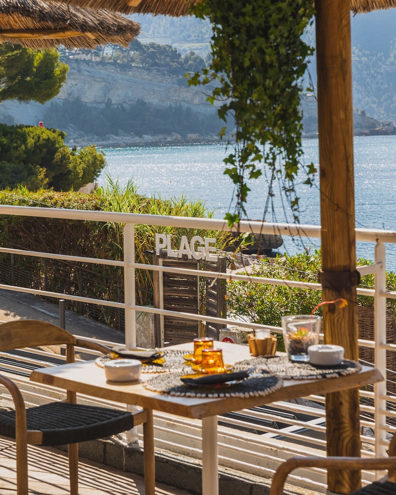 Hôtel De La Plage Mahogany 55/66