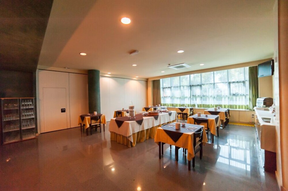 Hotel Amico 49/54